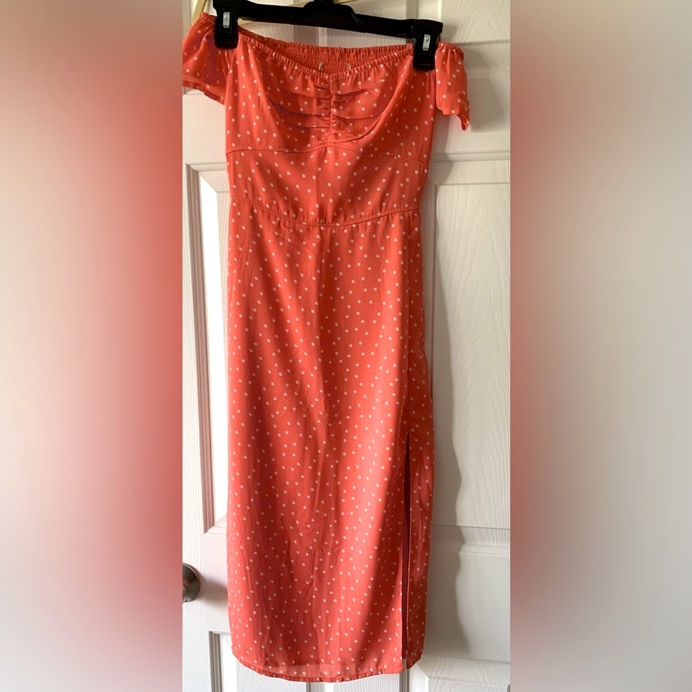 Abercrombie coral polka dot strapless dress